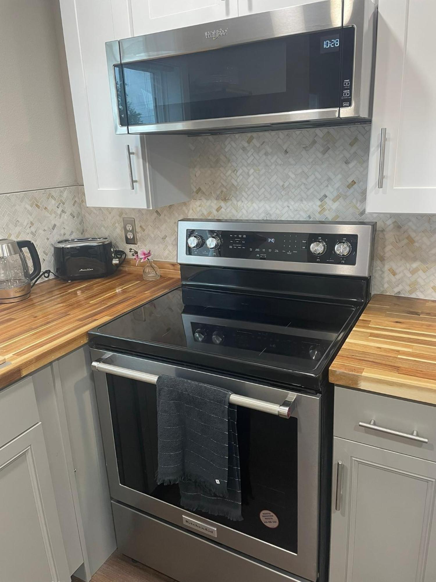 Shares Courtyard Luxury Apt - New! Rockledge Exterior photo