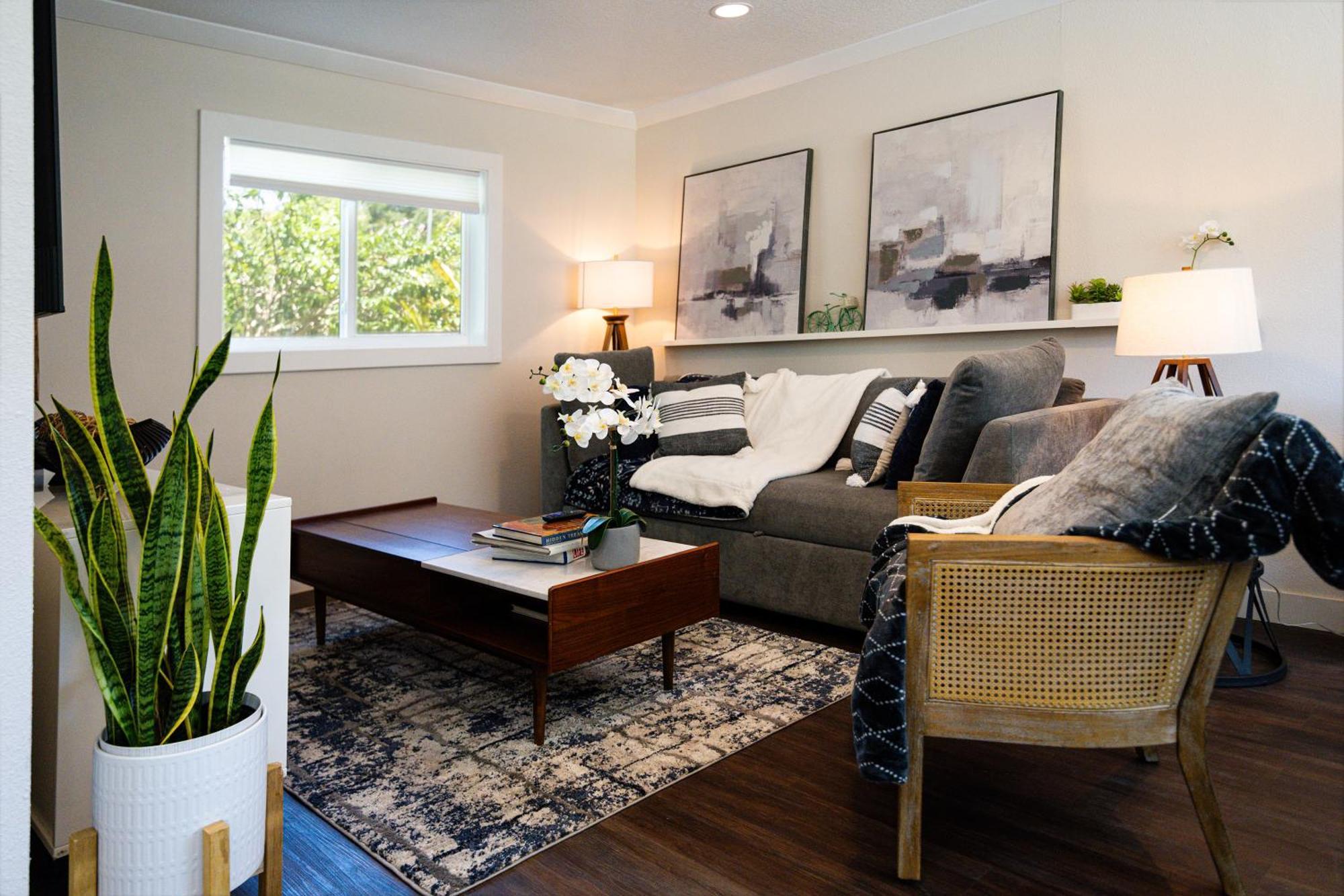 Shares Courtyard Luxury Apt - New! Rockledge Exterior photo